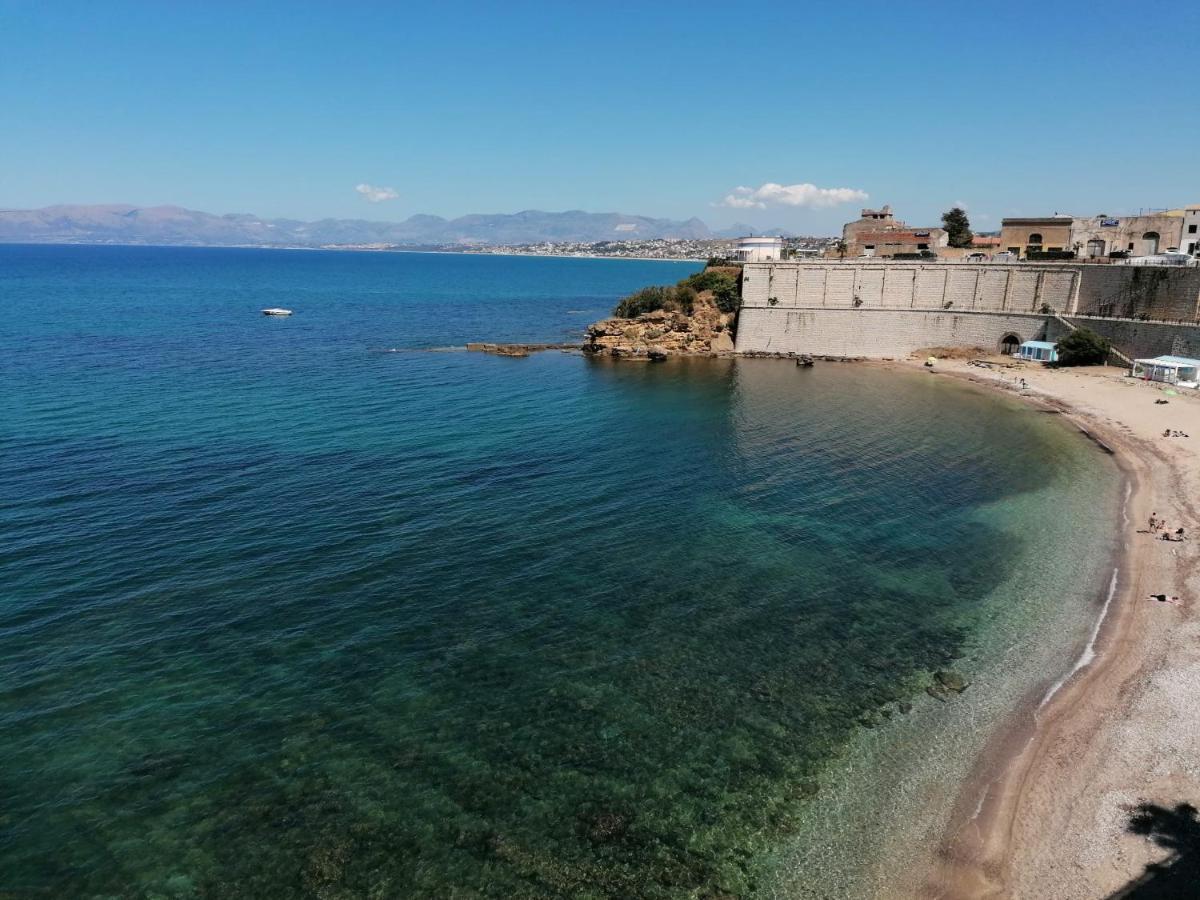 Case Vacanze Azzurra, Loredana E Trinacria Кастелламмаре-дель-Голфо Экстерьер фото